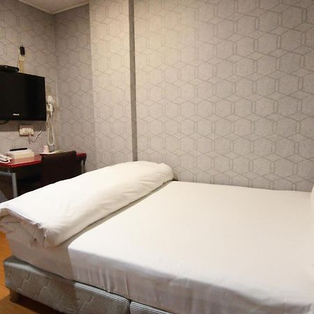 Baoshan Hotel Чжунли Екстериор снимка