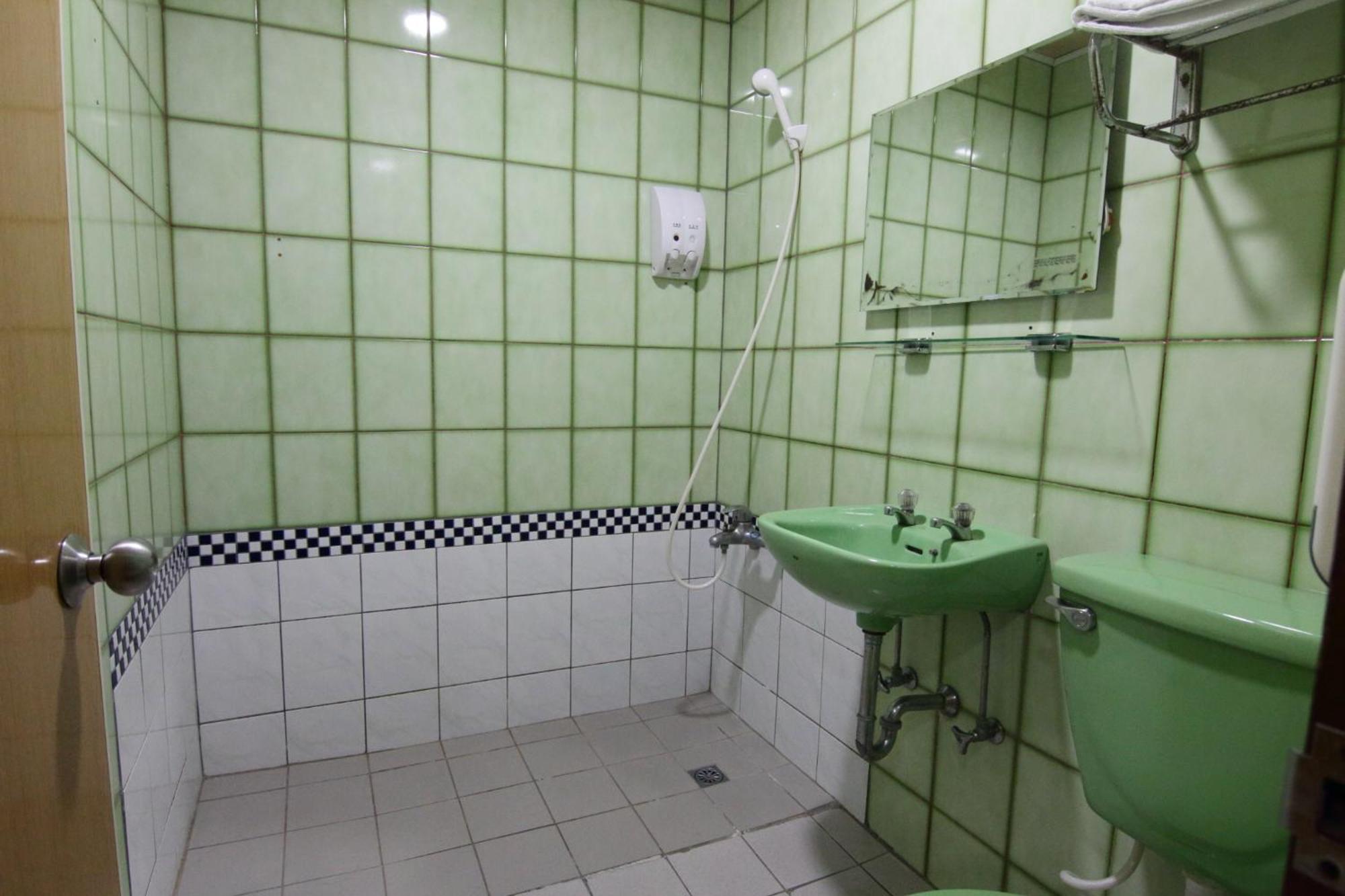 Baoshan Hotel Чжунли Екстериор снимка