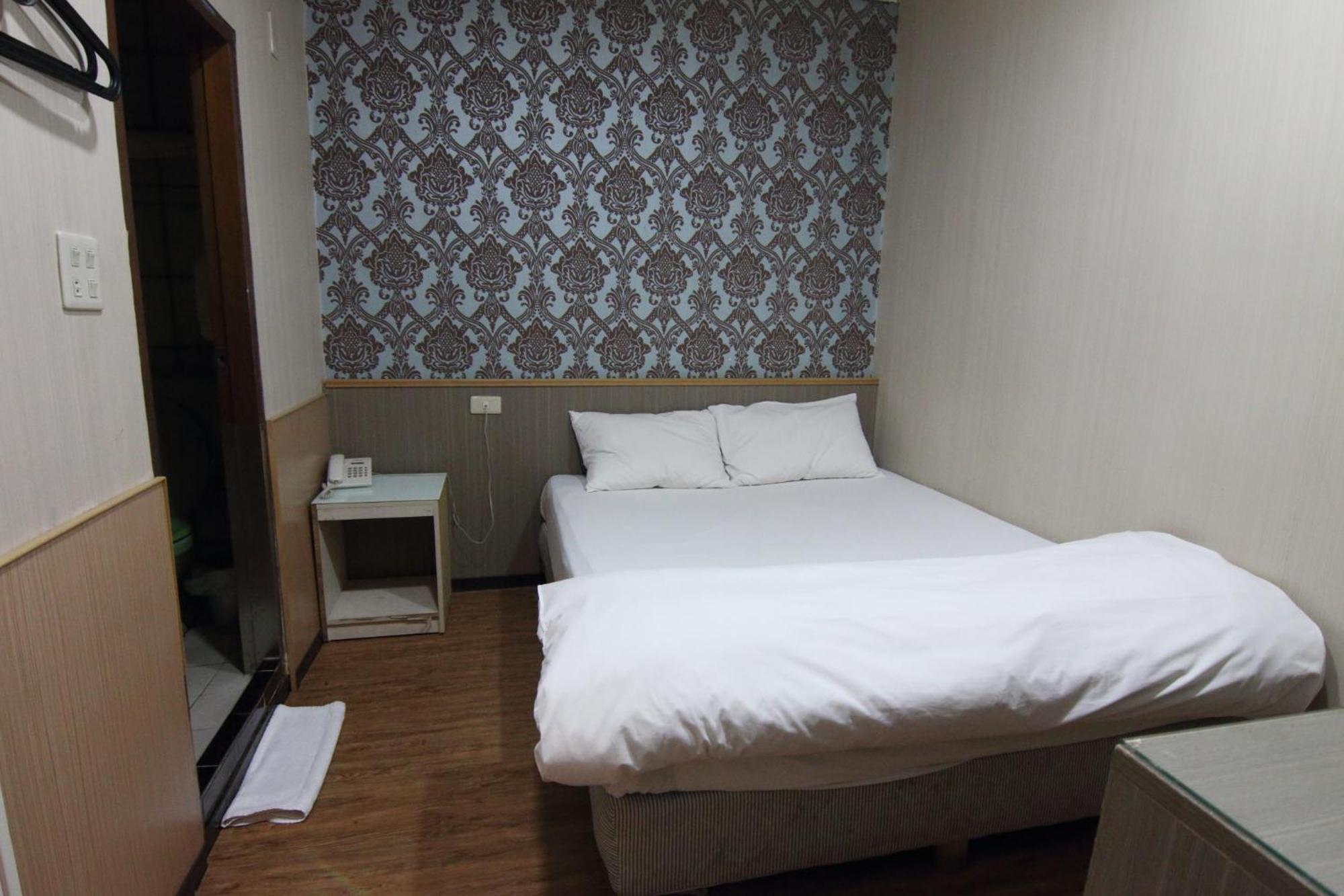 Baoshan Hotel Чжунли Екстериор снимка