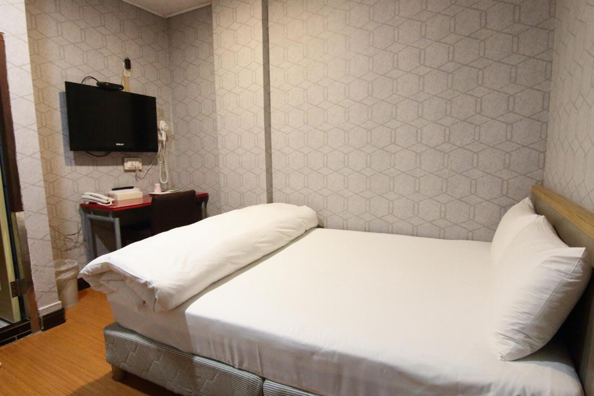Baoshan Hotel Чжунли Екстериор снимка