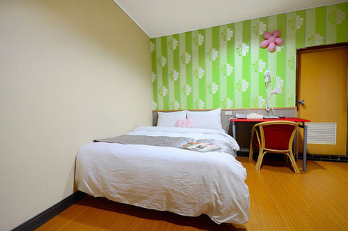 Baoshan Hotel Чжунли Екстериор снимка